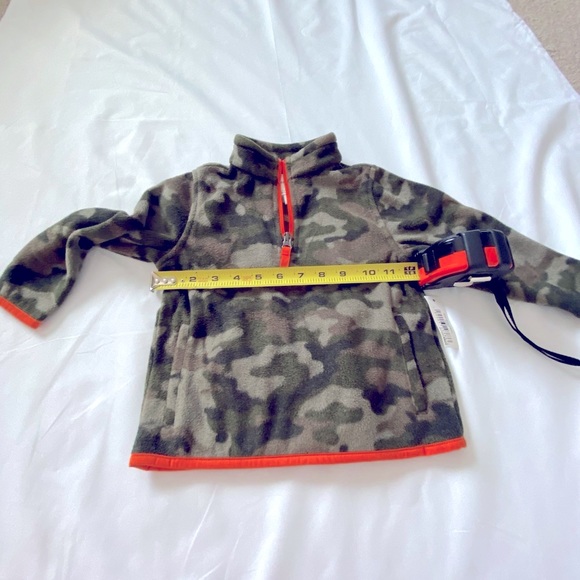 Kids, Toddler (2T) Camouflage Fleece Pullover. Pocket in front for hands. NWT - Picture 6 of 10